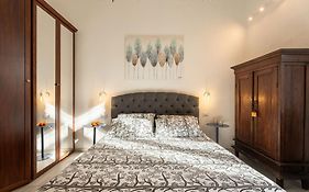 Apartment 20